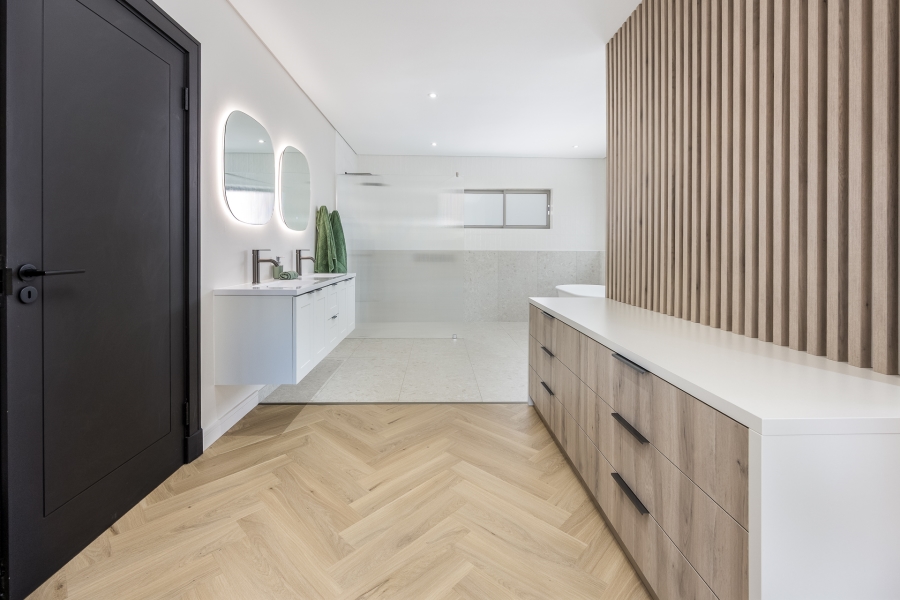 4 Bedroom Property for Sale in Vierlanden Western Cape